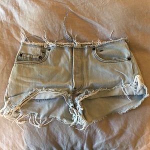 Levi’s cutoffs